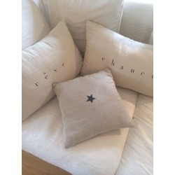 CUSHION WITH BLACK STAR 45x45