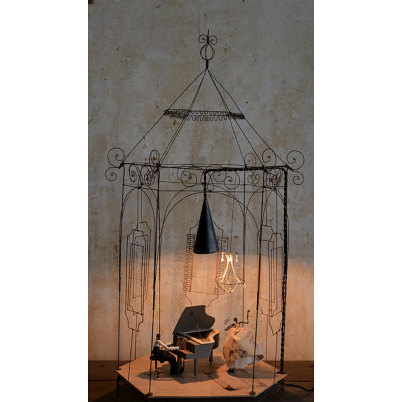 THE PIANO Lamp in iron wire